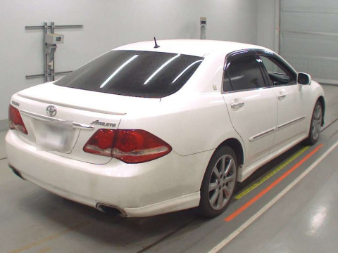 2008 Toyota Crown GRS200[1]