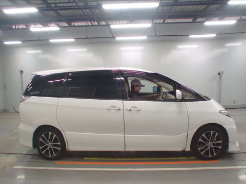 2012 Toyota Estima ACR50W[2]