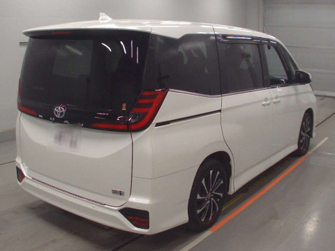 2023 Toyota Noah ZWR90W[1]