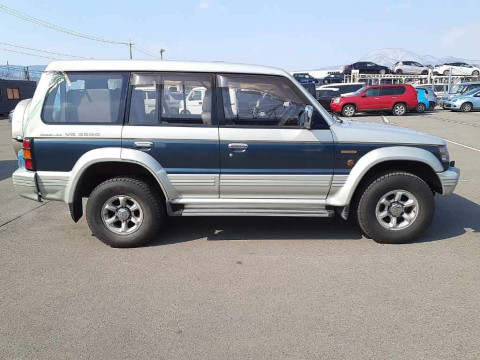 2024 Mitsubishi Pajero V45W[2]