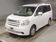 2008 Toyota Noah