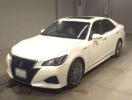 2016 Toyota Crown Hybrid