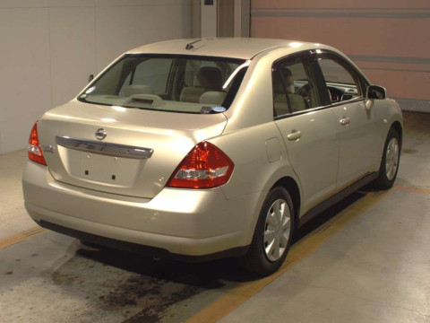 2006 Nissan Tiida Latio SC11[1]