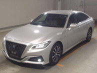 2018 Toyota Crown Hybrid