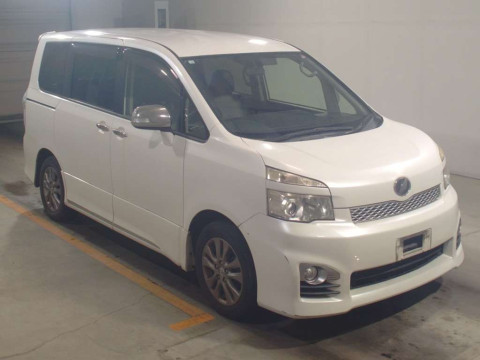 2012 Toyota Voxy ZRR70W[2]