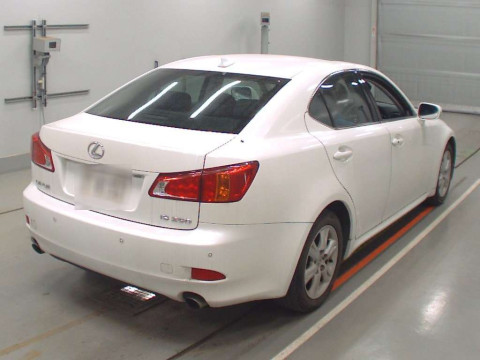 2010 Lexus IS GSE20[1]