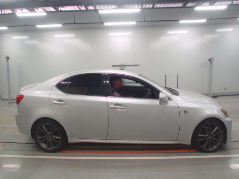 2011 Lexus IS GSE20[2]