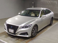 2018 Toyota Crown Hybrid