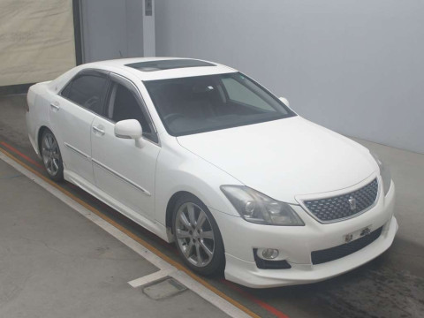 2008 Toyota Crown GRS204[2]