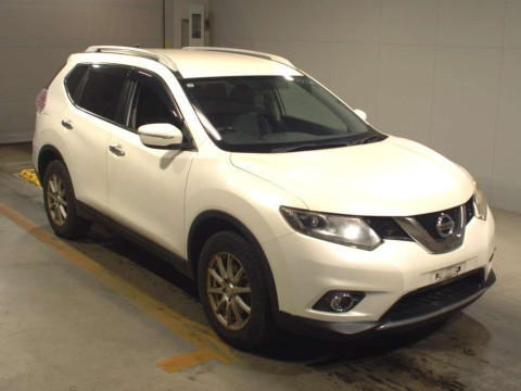 2015 Nissan X-Trail NT32[2]