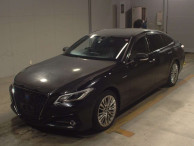 2020 Toyota Crown Hybrid