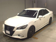 2014 Toyota Crown Hybrid