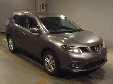 2014 Nissan X-Trail NT32[2]