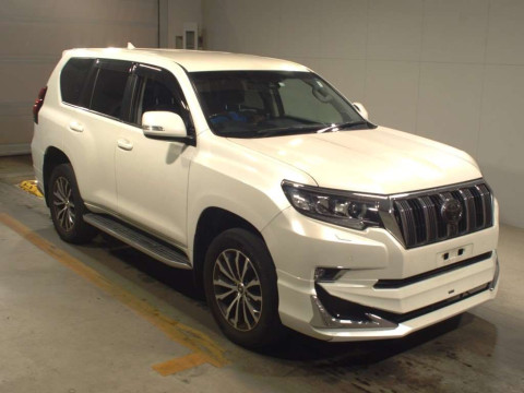 2018 Toyota Land Cruiser Prado GDJ151W[2]