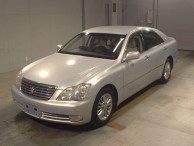 2005 Toyota Crown