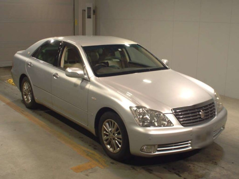 2007 Toyota Crown GRS180[2]