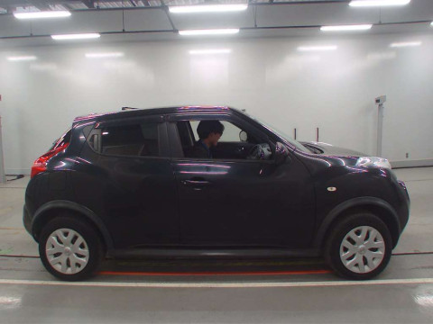 2012 Nissan JUKE YF15[2]