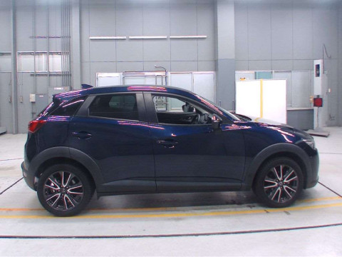 2015 Mazda CX-3 DK5FW[2]