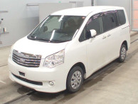 2012 Toyota Noah