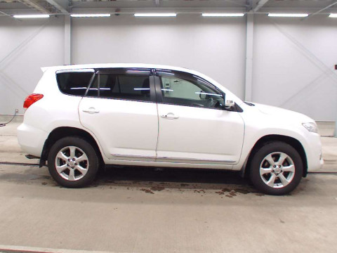 2010 Toyota Vanguard ACA33W[2]