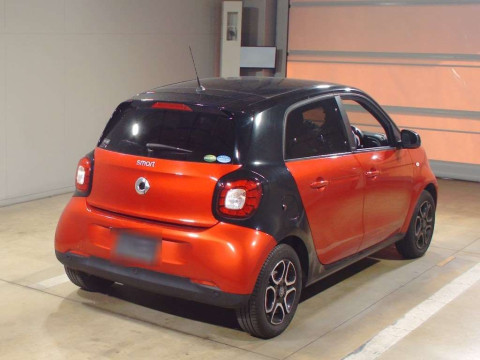 2016 Smart fortwo 453042[1]