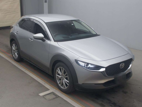 2020 Mazda CX-30 DM8P[2]