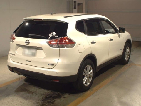 2015 Nissan X-Trail HNT32[1]