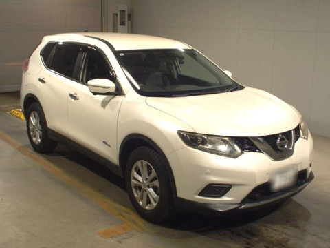 2015 Nissan X-Trail HNT32[2]