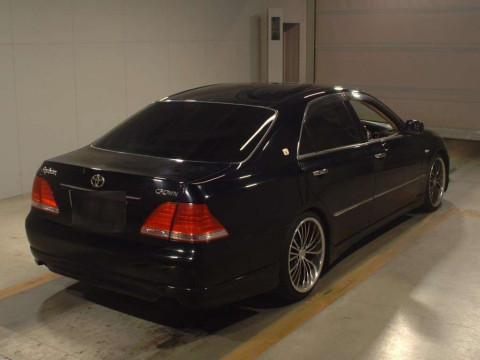 2004 Toyota Crown GRS180[1]