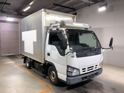 2007 Isuzu Elf Truck NHR69N[2]