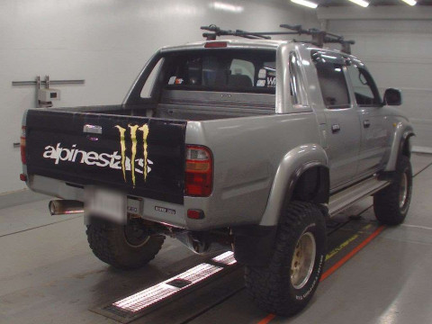 2002 Toyota Hilux Sports Pickup RZN169H[1]