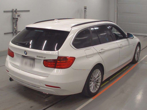 2014 BMW 3 Series 3D20[1]