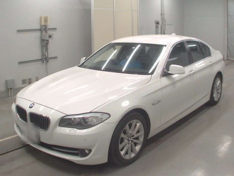 2013 BMW 5 Series XG28[0]