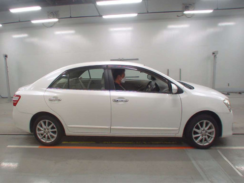 2010 Toyota Premio ZRT260[2]