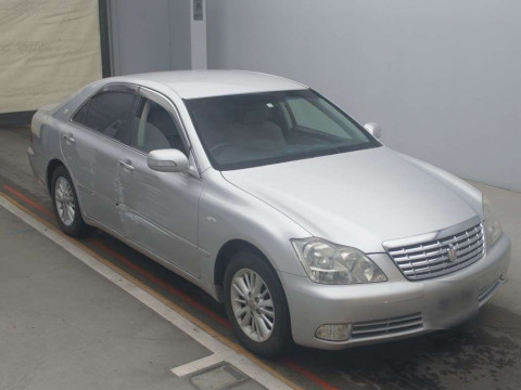 2007 Toyota Crown GRS182[2]