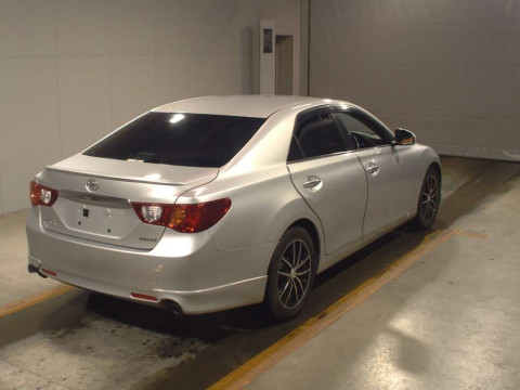 2010 Toyota Mark X GRX130[1]