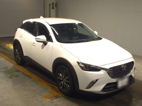 2015 Mazda CX-3 DK5FW[2]