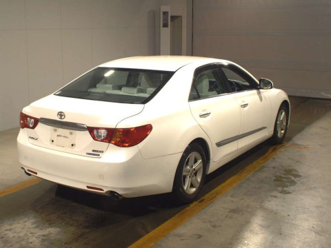 2010 Toyota Mark X GRX130[1]