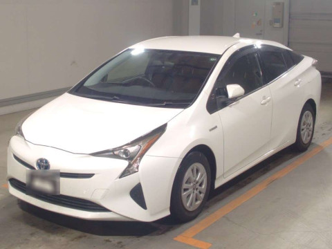 2017 Toyota Prius ZVW50[0]