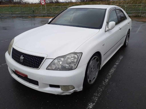 2005 Toyota Crown GRS180[0]