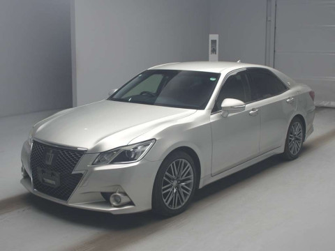 2013 Toyota Crown GRS210[0]