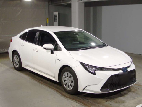 2020 Toyota Corolla Sedan ZWE211[2]