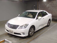 2010 Toyota Crown