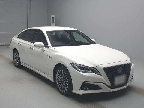 2019 Toyota Crown Hybrid GWS224[2]