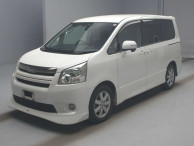 2008 Toyota Noah