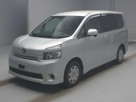 2008 Toyota Voxy