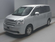 2008 Toyota Noah