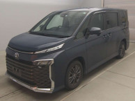 2022 Toyota Voxy