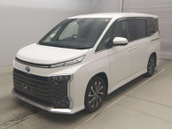 2022 Toyota Voxy