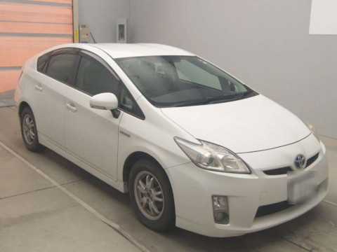 2010 Toyota Prius ZVW30[2]